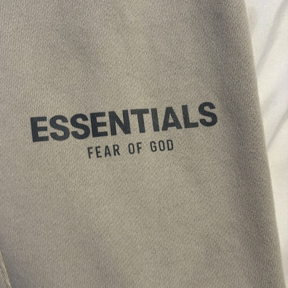 Fear of God Essentials Sweatpants color: pistachio - Picture 3 of 4